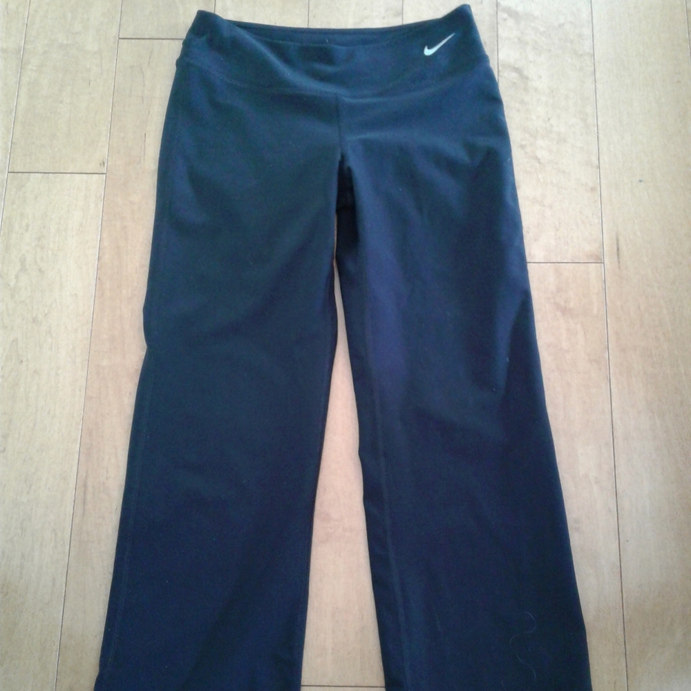 Nike Womens Dri Fit Training Running  jogger Yoga Pants crop capri Black S